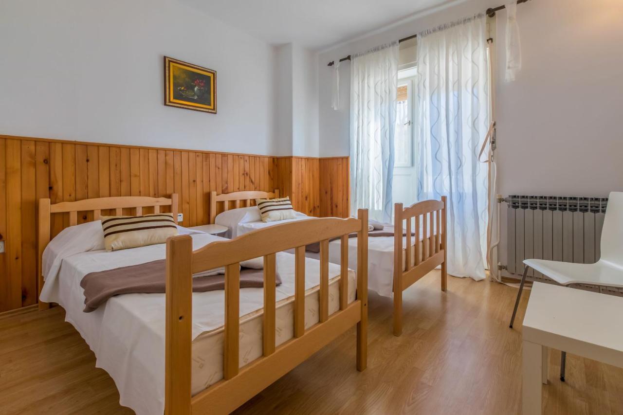 Apartment Roni Цриквениця Екстер'єр фото